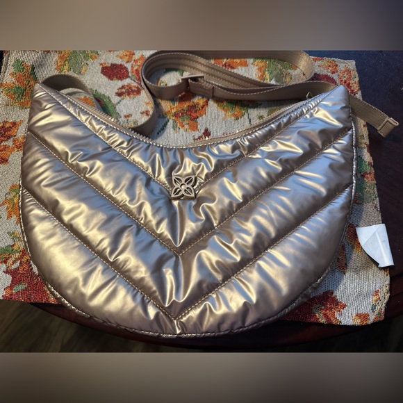 Elegant Antonio  Melanie  Metallic Shoulder Bag - Picture 1 of 5